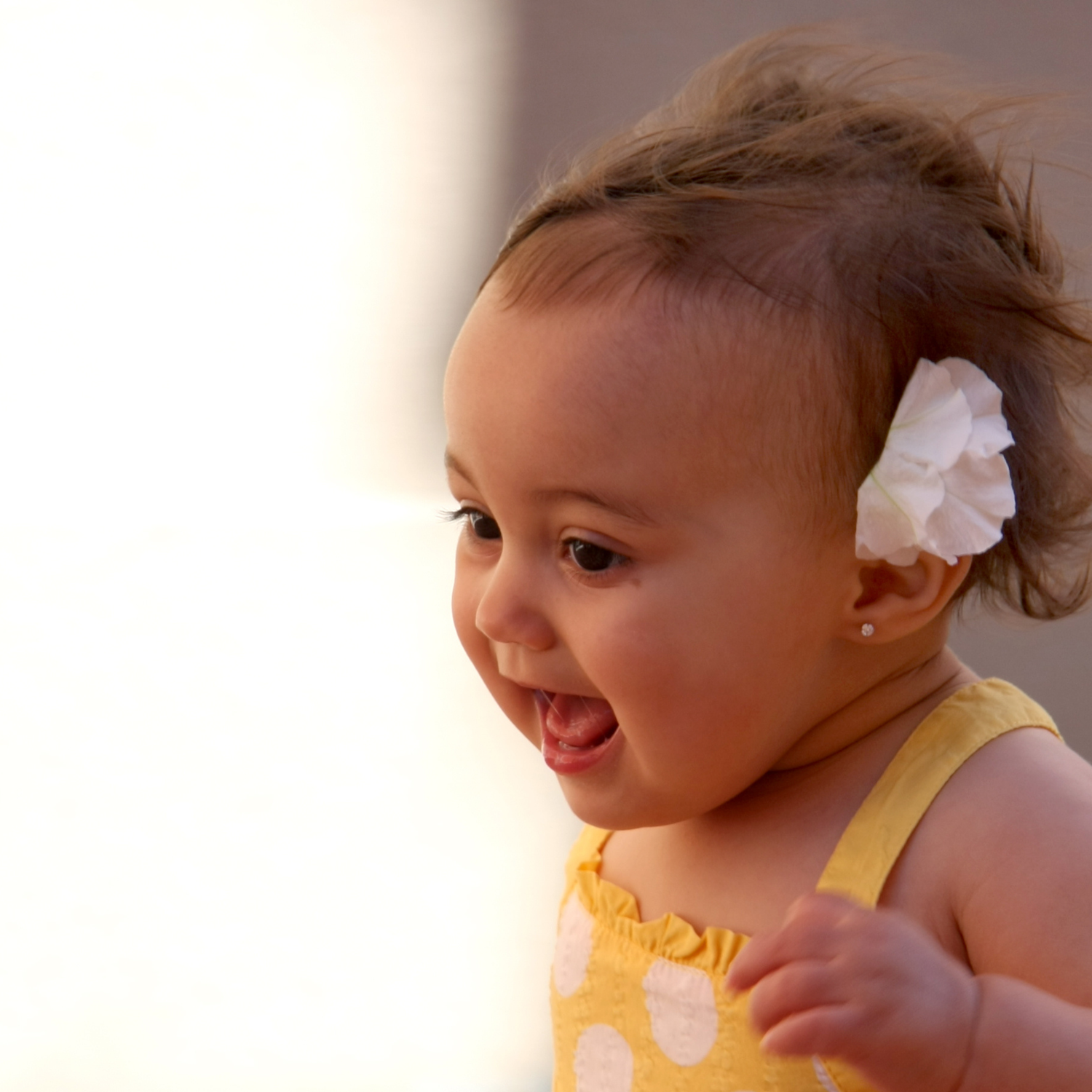 Baby girls (12-24 months)