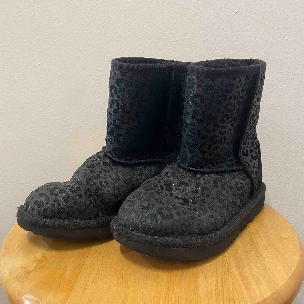 UGG Classic Leopard Print Boots, Girls Size 2